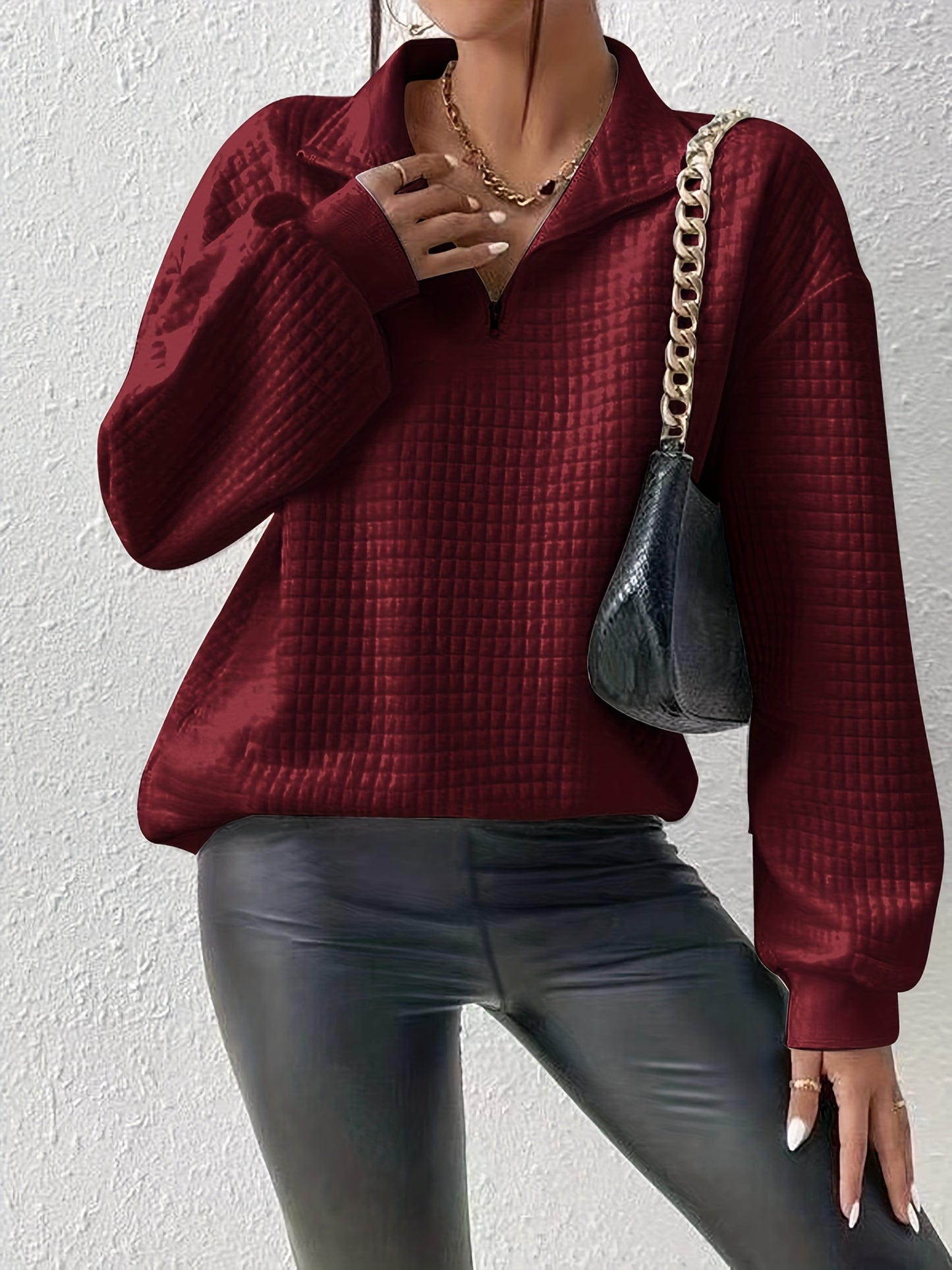 Comfortable Quilted Sweatshirt for Women with Half Zip Collar Long Sleeve Oversized Casual Style