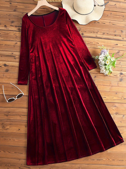 Elegant Velvet Maxi Dress for Women with Scoop Neck Long Sleeve Flowing Caftan Style