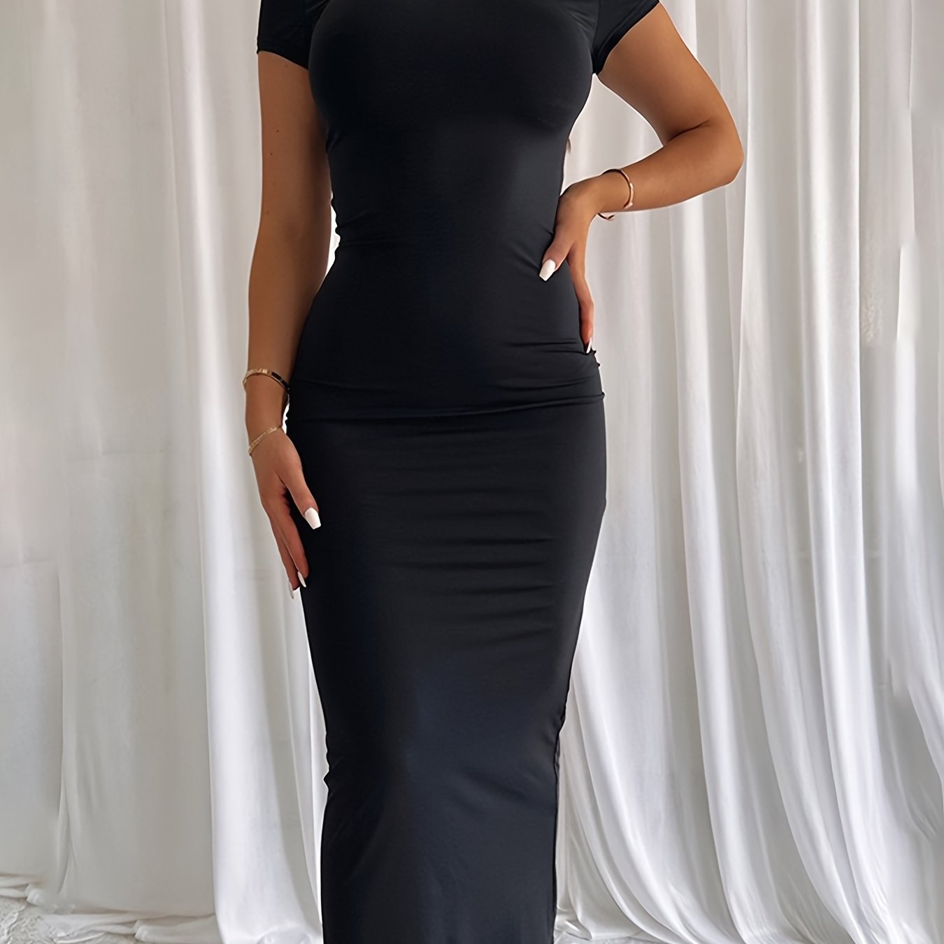 Elegant Bodycon Maxi Dress for Women with Crew Neck Short Sleeve Ruched Fitted Style