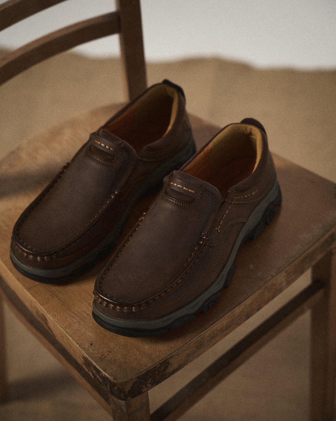 Comfortable Leather Loafer for Women with Moc Toe Slip-On Trail Sole Casual Style