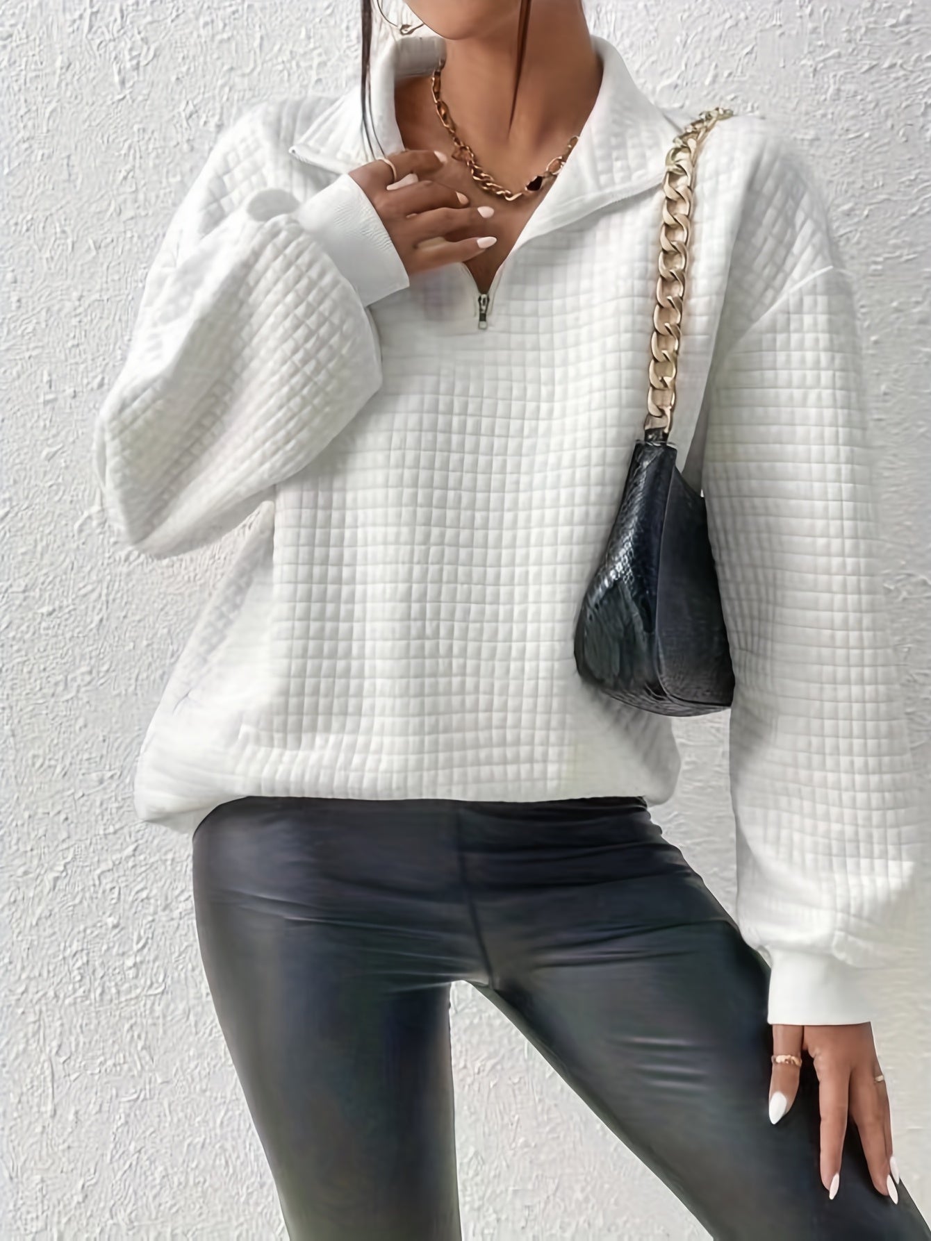 Comfortable Quilted Sweatshirt for Women with Half Zip Collar Long Sleeve Oversized Casual Style
